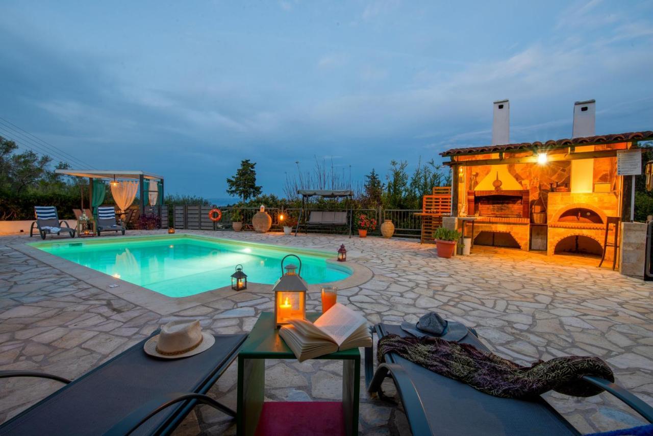 Villa Yiotta Kalodhikatika ภายนอก รูปภาพ